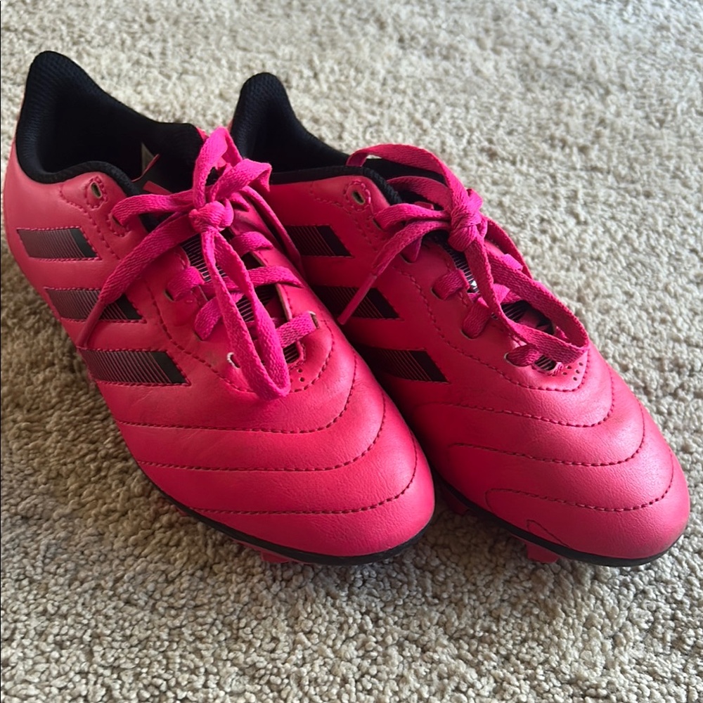 Adidas Kids Pink Soccer Cleats - Size 2.5